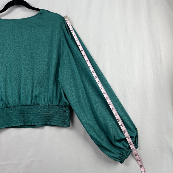 Rachel Zoe Blouse Womens XL Crop Top Green Long Sleeve Animal Print Holiday - Picture 12 of 14
